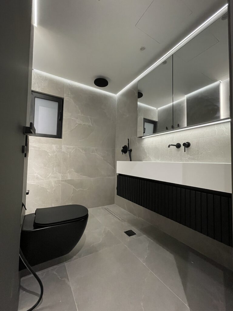 Έπιπλα μπάνιου μαύρο μπάνιο