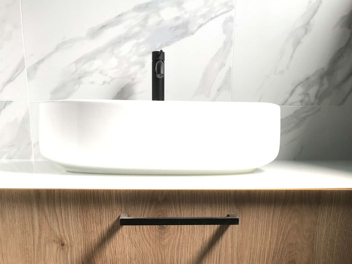 Έπιπλα Μπάνιου Βακελίτης