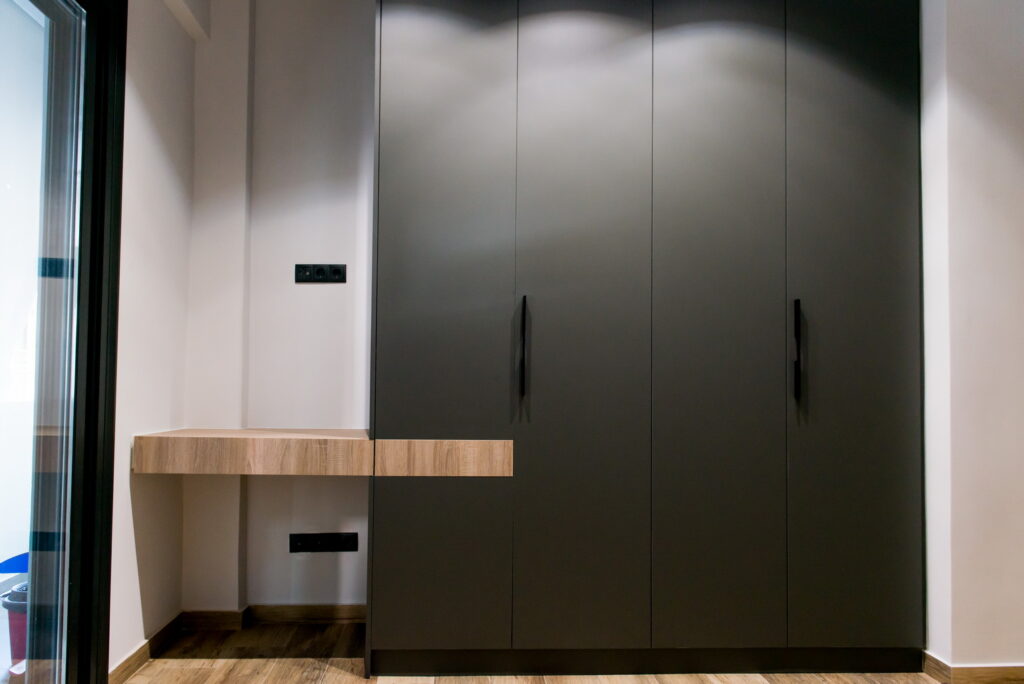 Ντουλάπα στο Πανόραμα